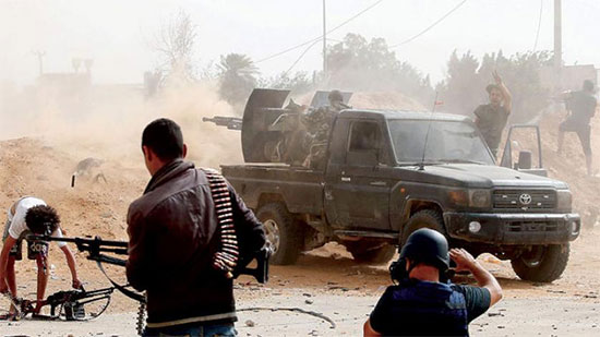 القتال يتجدد في ليبيا.. والجيش الوطني يتقدم لدحر المليشيات