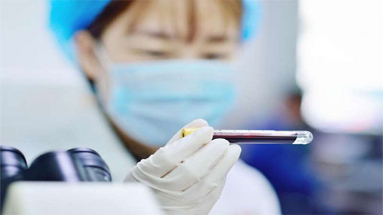 علماء روس ينجحون في تطوير لقاحين لفيروس كورونا 