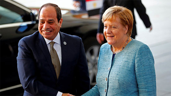 اتصال بين الرئيس وأنجيلا ميركل بشأن الأزمة الليبية
