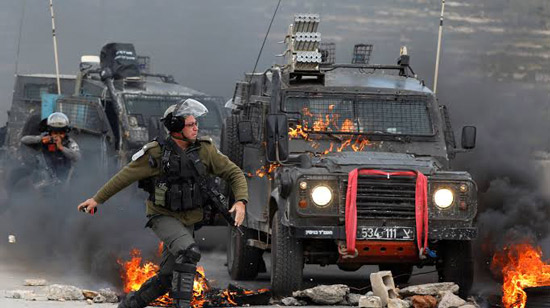 إصابة 48 فلسطينيًا في مواجهات بين محتجين والقوات الإسرائيلية
