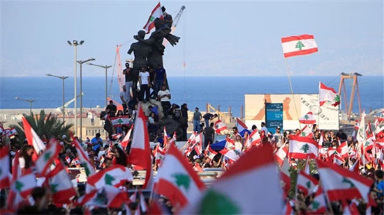 
الصحف اللبنانية: لبنان لن يتلقى مساعدات عربية أو غربية لوقف التدهور الاقتصادي