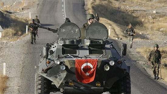 جيش الاحتلال التركي يقصف مواقع تابعة للحكومة السورية 