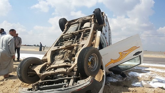 إصابة سيدة و3 فتيات إثر انقلاب سيارة ملاكي في المنيا
