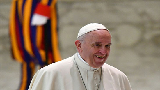 البابا فرنسيس يستقبل عناصر شرطة الفاتيكان