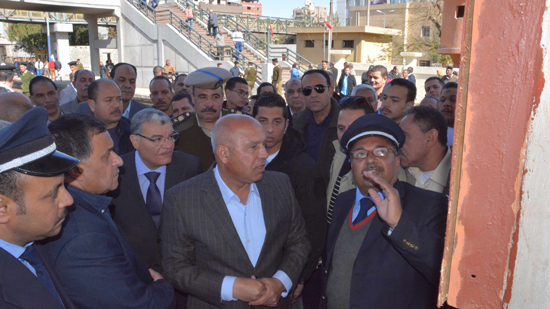  وزير النقل يصل محافظة المنيا لمناقشة محور يربط دير السيدة العذراء وكنيسة شهداء ليبيا 
