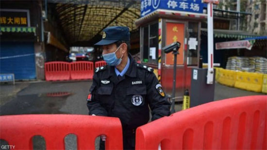 بالفيديو.. الشرطة الصينية تنصح السكان بالبقاء في المنزل ـ4 لغات
