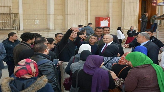 الخشت وسط طلاب جامعة القاهرة