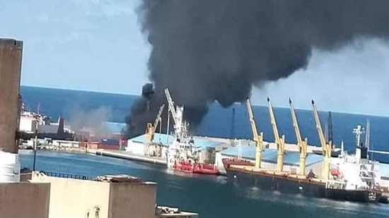 سقوط قذيفة على ميناء طرابلس