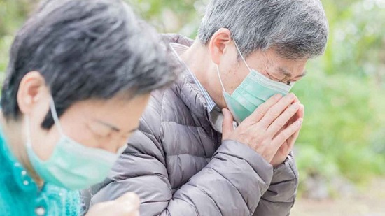  تقرير أمريكي : فيروس كورونا يقتل عجوز في هونج كونج 
