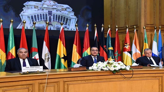  رئيس الوزراء يشارك بالجلسة الافتتاحية لرؤساء المحاكم الدستورية والمحاكم العليا الأفريقية
