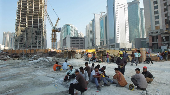 العمال في قطر 