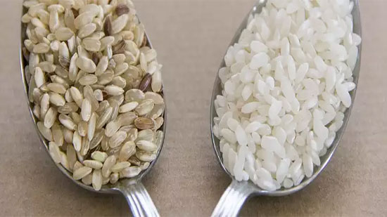  الأرز البني أم الأبيض.. أيهما أفضل للصحة؟
