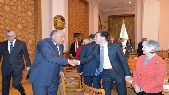  وزير الخارجية يلتقي بوفد من اللجنة اليهودية الأمريكية