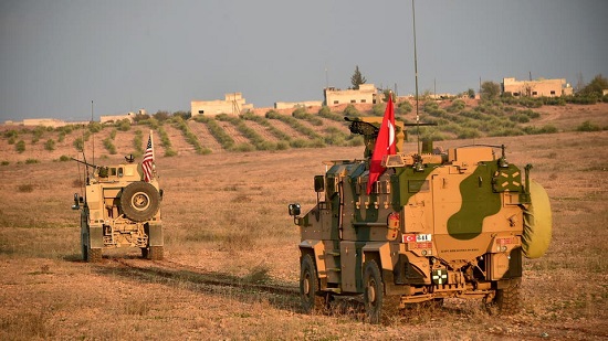 الجيش التركي يقصف مدينة منبج للثأر لمقتل جنوده في إدلب
