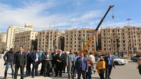 محافظ القاهرة ووزير التنمية المحلية يتفقدان تطوير ميدان التحرير