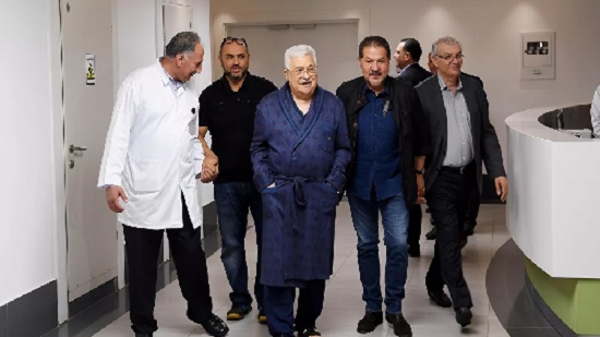 أول رد رسمي على أنباء وفاة الرئيس الفلسطيني محمود عباس
