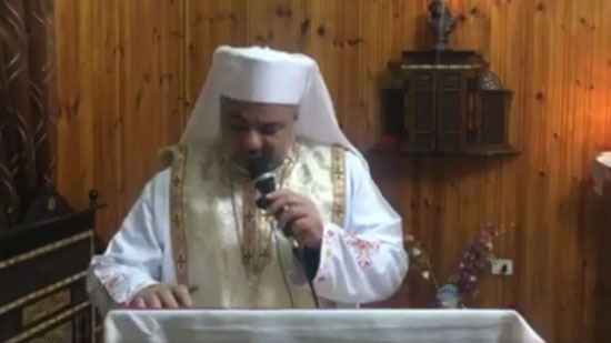 فيديو .. الأنبا عمانوئيل عياد يترأس القداس الإلهي بايبارشية طيبة
