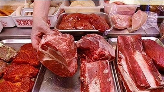 اللحوم في المجمعات الاستهلاكية