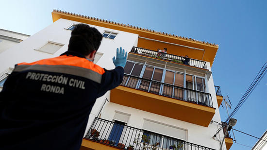 إسبانيا: أكثر من 800 وفاة و7000 إصابة جديدة بكورونا خلال يوم
