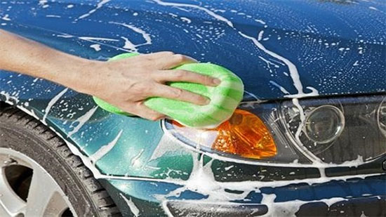نصائح للسائقين للعناية بالسيارة يدويا قبل غسلها