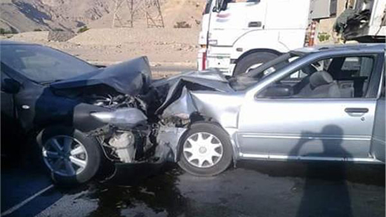 إصابة 4 أشخاص فى حادث تصادم سيارة ملاكى بتوك توك فى أسيوط
