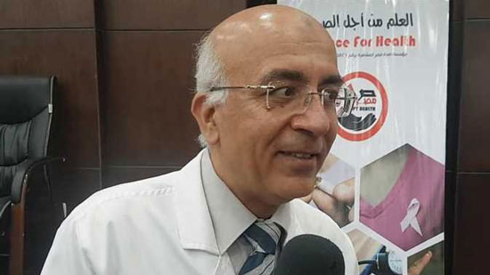 دكتور محمد أسامة مدير معهد القلب - صورة أرشيفية