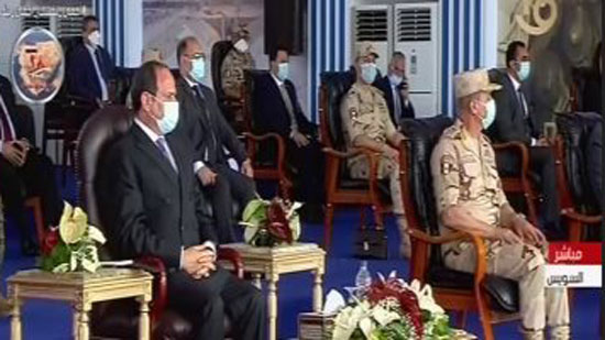 الرئيس السيسي للمصريين العالقين: 
