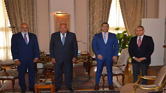 وزير الخارجية يستقبل مجموعة القاهرة في هيئة التفاوض السورية 