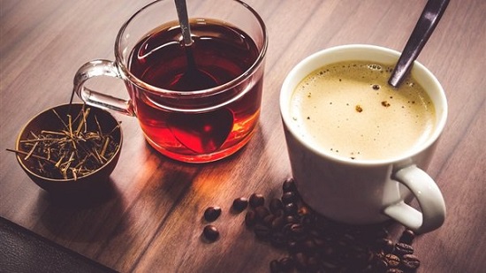 6 طرق لتقليل أضرار القهوة والشاي بعد الإفطار