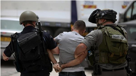  الجيش الإسرائيلي يعتقل 5 فلسطينيين 