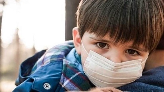 دراسة صينية: الأطفال معرضون للإصابة بكورونا ونقل العدوى كالبالغين
