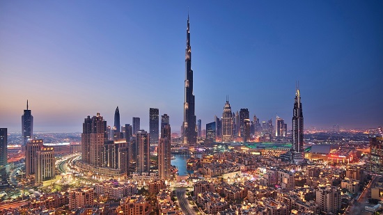  برج خليفة يتحول لأطول صندوق تبرعات في العالم لمجابهة تداعيات كورونا 
