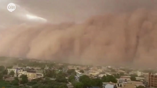 عاصفة رملية مرعبة تضرب عاصمة النيجر
