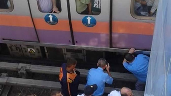 انتحار مواطن بمحطة مترو العباسية يعطل حركة قطارات الخط الثالث (فيديو)
