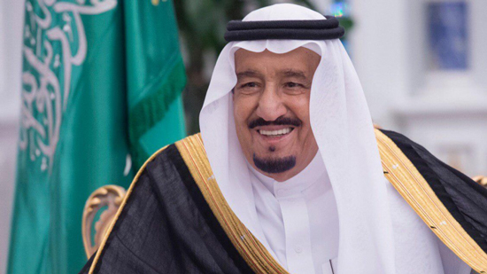 العاهل السعودي: السلامة تتطلب من المجتمع عدم الخروج في العيد