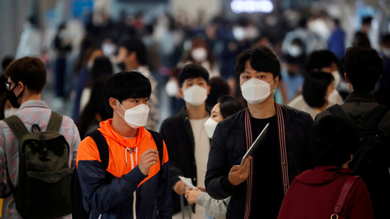 كوريا الجنوبية تسجل أكبر عدد إصابات بكورونا منذ 49 يوما