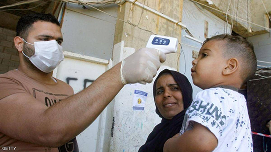 طفل سوري لاجئ يخضع لاختبار فيروس كورونا في لبنان.