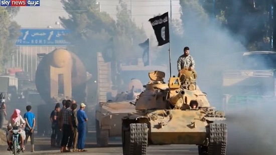  المرصد السوري: تركيا نقلت عناصر داعش من شمال سوريا لليبيا
