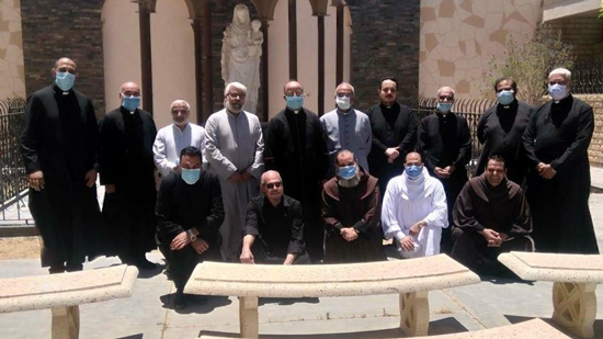  البطريرك إبراهيم اسحق يجتمع مع مجمع الآباء الكهنة بالإسكندرية
