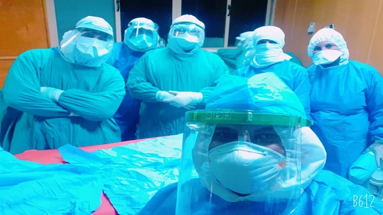  فريق طبي بجامعة أسيوط ينجح فى استئصال جلطة بشرايين الطرف السفلى لمسن مصاب بفيروس كورونا