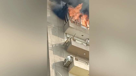 حريق في إحدى عمارات العبور بمنطقة صلاح سالم