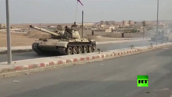 رتل عسكري سوري يضم قوات روسية  يتموضع في خطوط التماس مع جيش تركيا