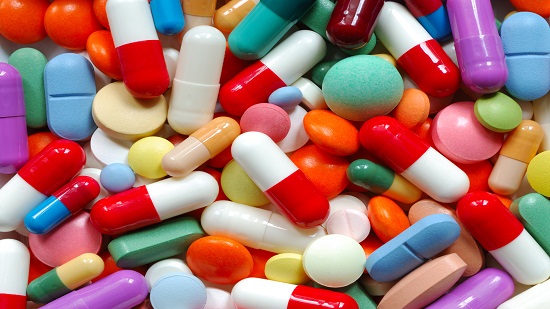 عصابات دولية تستغل وباء كورونا لتسويق أدوية مزورة مدمرة للصحة 