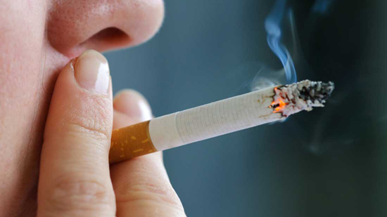  الصحة العالمية تجدد تحذيراتها: المدخنون أكثر عرضة للإصابة بحالات حادة من كورونا
