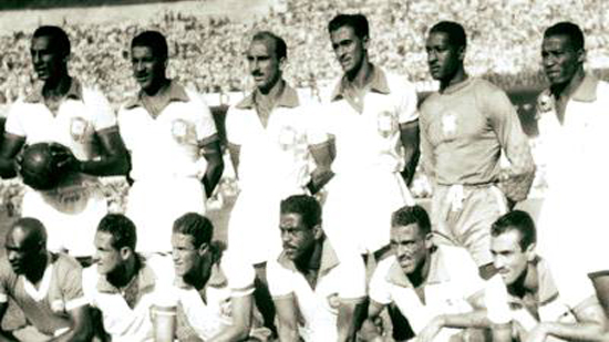 أول بطولة لكأس العالم لكرة القدم في الأوروغواي