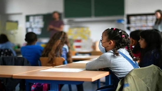 فيروس كورونا يهدد عودة ملايين التلاميذ إلى مدارسهم