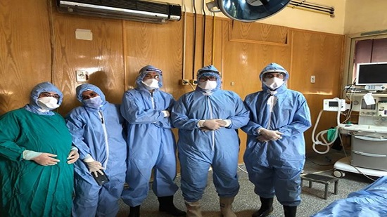  للمرة الثالثة فريق طبي بجامعة أسيوط ينقذ حياة مسن مصاب بفيروس كورونا من جلطة حادة فى الساق اليسرى