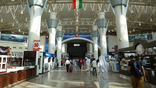 حريق في مطار الكويت الدولي