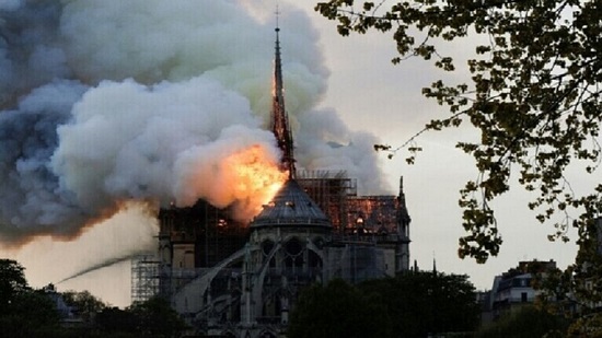 حريق كاتدرائية نانت الفرنسية