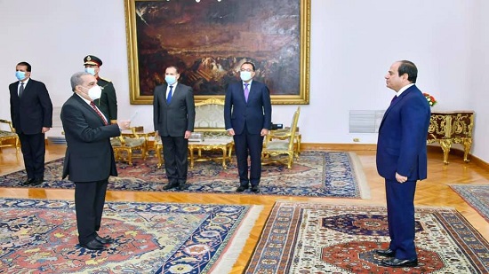 الرئيس يشهد أداء حلف اليمين للواء محمد مرسي وزيرًا للإنتاج الحربي